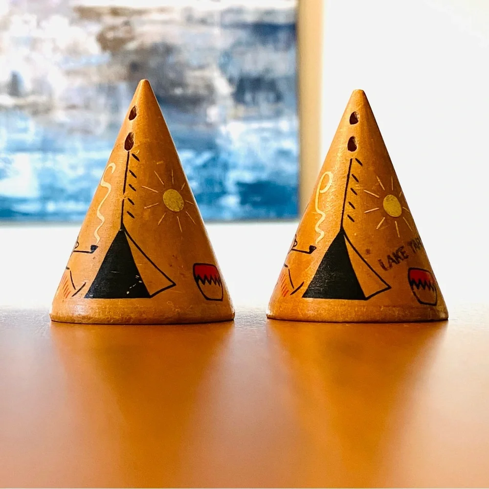 Vintage Wooden Tee Pee Pipe Tahoe Salt & Pepper Shakers Hand Painted